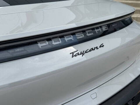 2025 Porsche Taycan 4