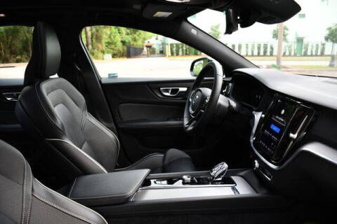 2024 Volvo S60 B5 Plus Black Edition