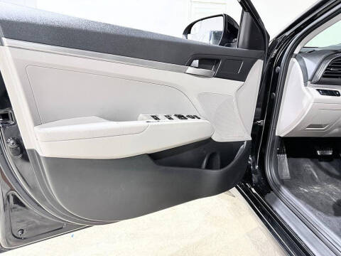 2019 Hyundai Elantra