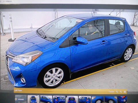 2015 Toyota Yaris 5-Door LE