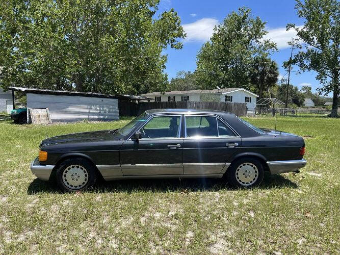 1986 Mercedes-Benz 300-Class 300 E