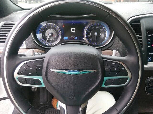 2017 Chrysler 300 C Platinum