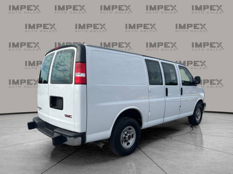2023 GMC Savana 2500