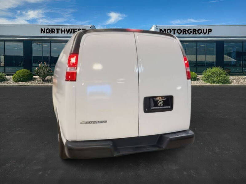 2018 Chevrolet Express 2500