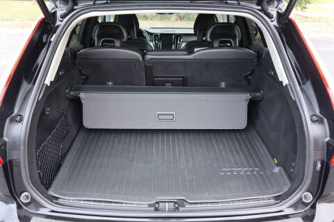 2019 Volvo XC60 T5 Momentum