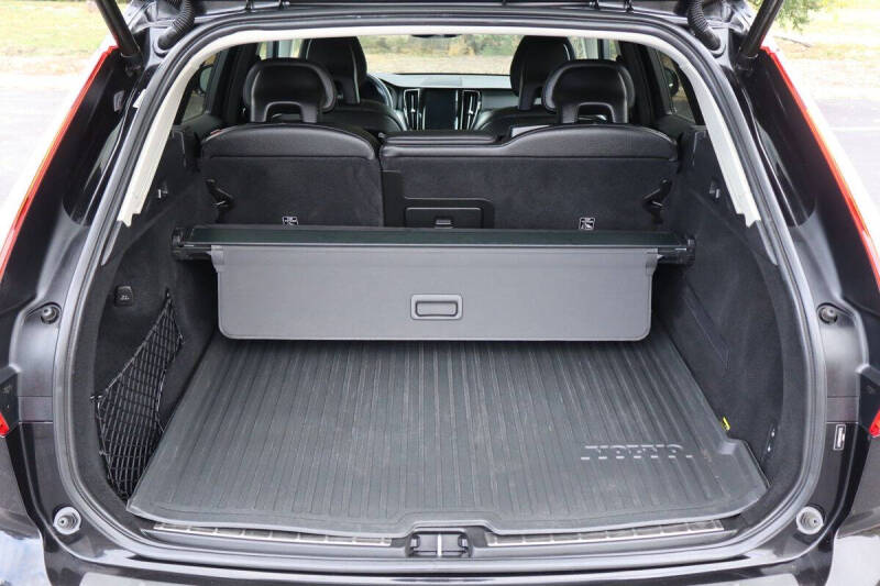 2019 Volvo XC60 T5 Momentum