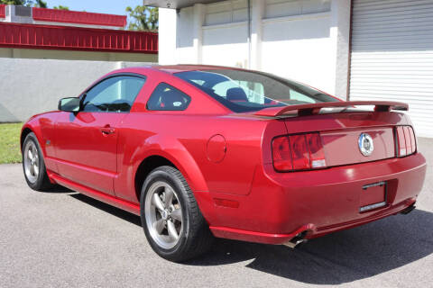 2005 Ford Mustang GT Premium