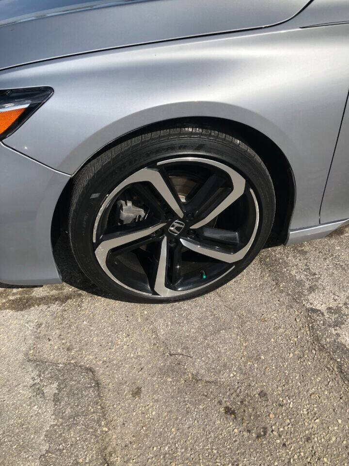 2019 Honda Accord Sedan - $18,900