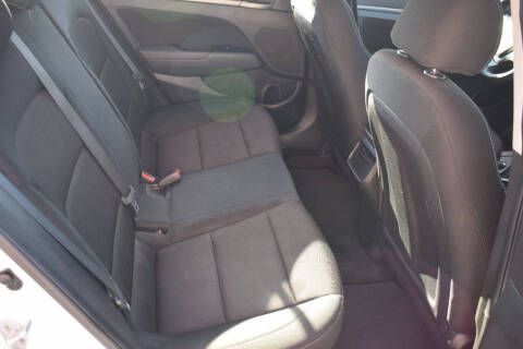 2018 Hyundai Elantra