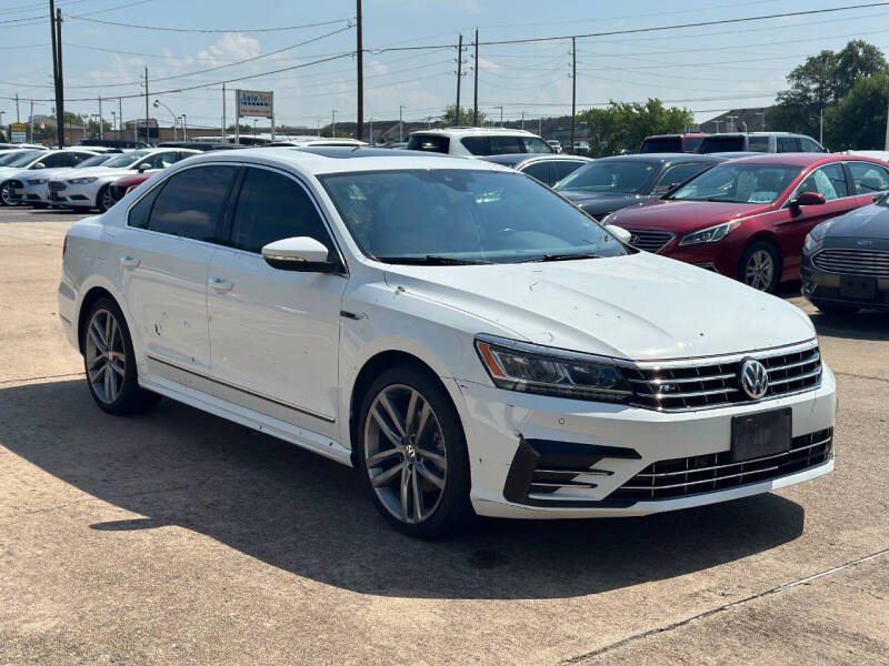 2019 Volkswagen Passat SE R-Line