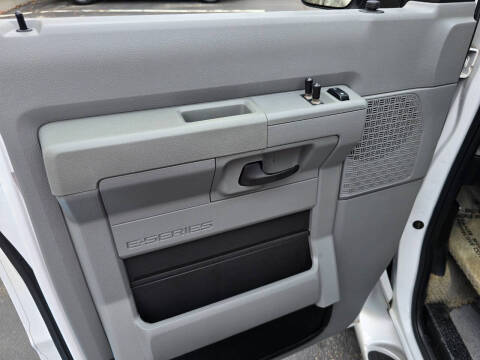 2011 Ford E-Series E-150