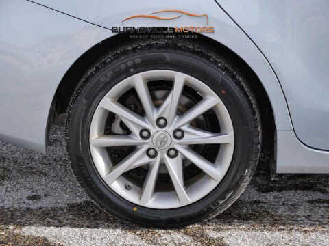 2012 Toyota Prius v Five