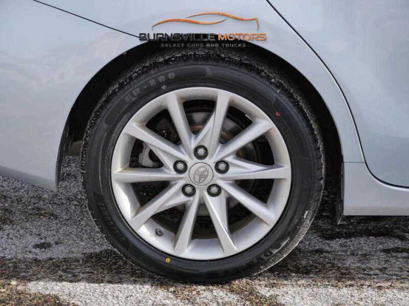 2012 Toyota Prius v Five