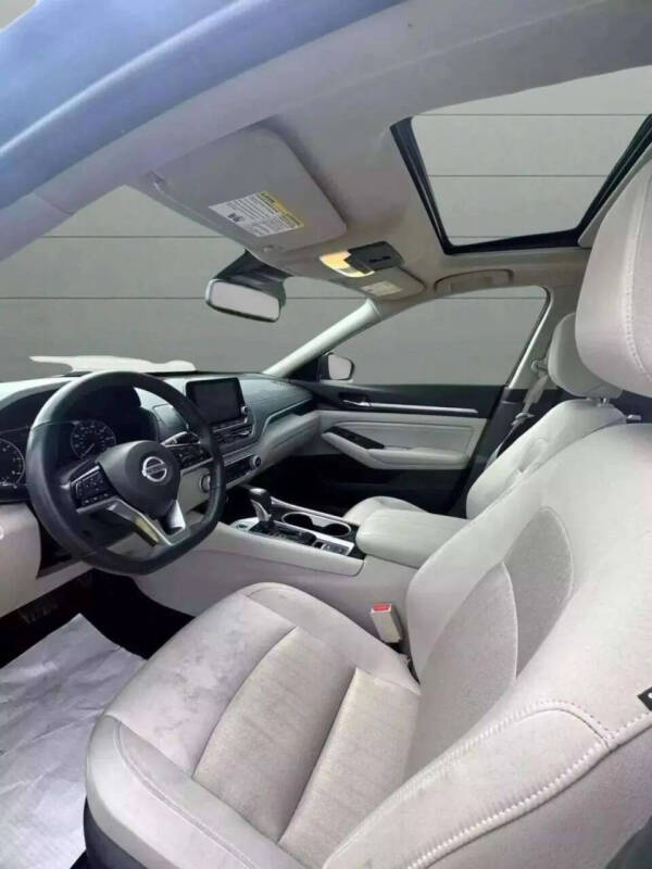 2020 Nissan Altima 2.5 SV