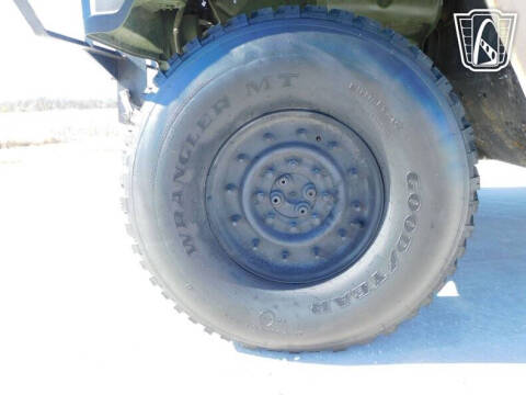 2002 AM General M1123