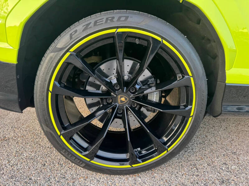 2022 Lamborghini Urus