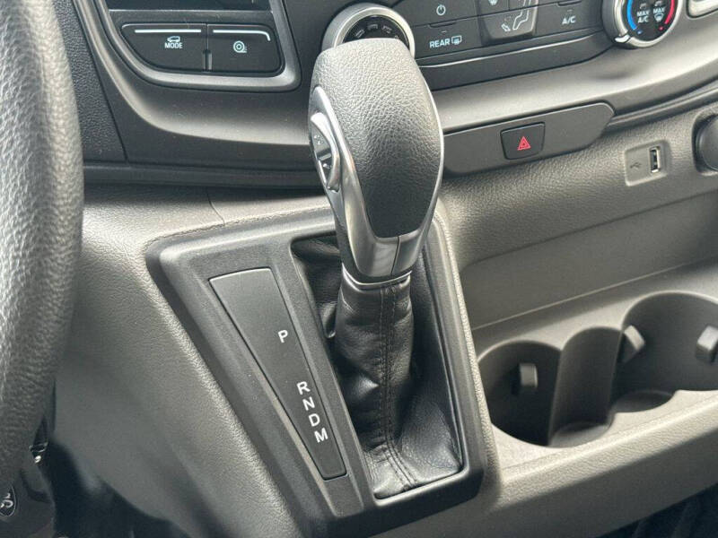 2025 Ford Transit 250