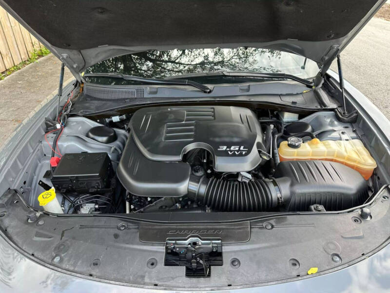 2019 Dodge Charger SXT