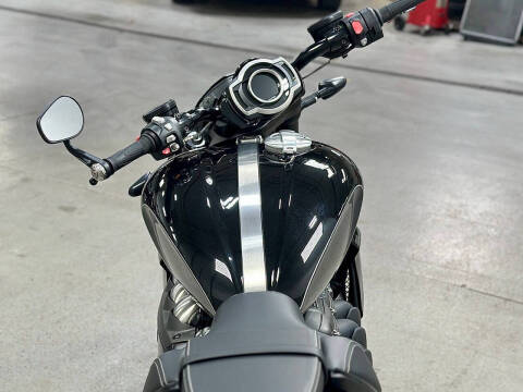 2024 Triumph Rocket III