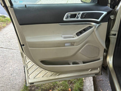 2011 Ford Explorer XLT