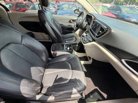 2018 Chrysler Pacifica Touring L