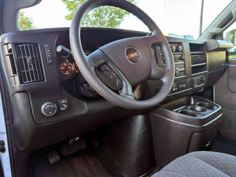 2023 GMC Savana 2500