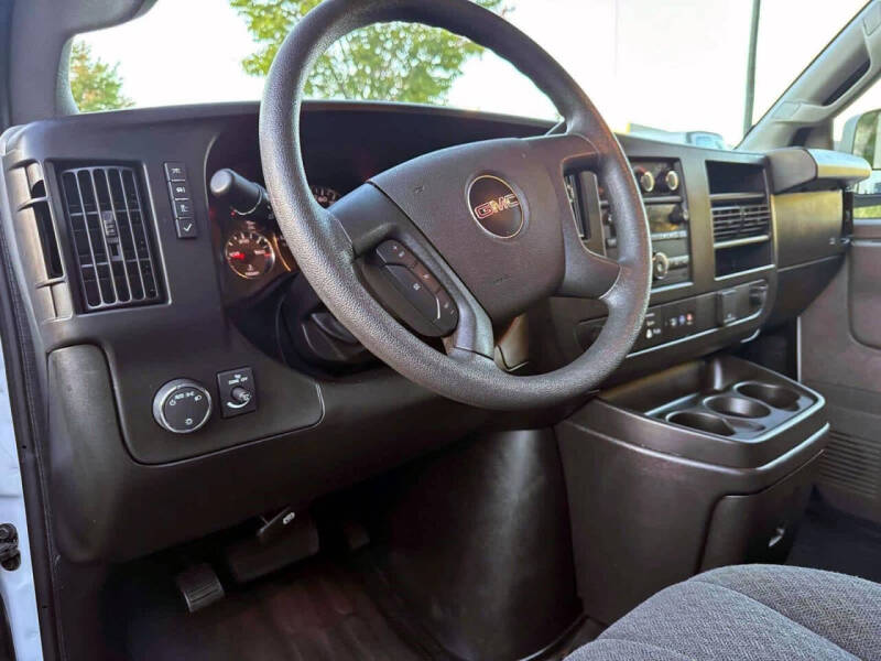 2023 GMC Savana 2500