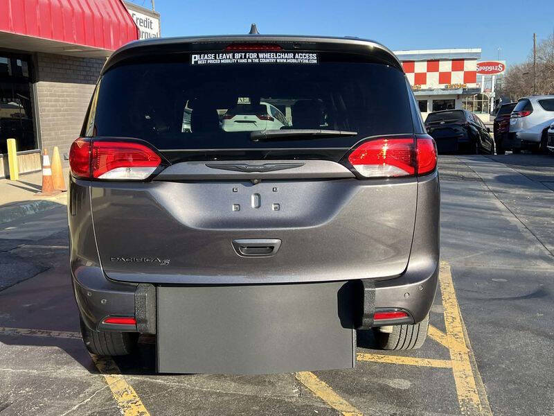 2018 Chrysler Pacifica Touring Plus