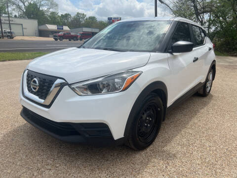 2020 Nissan Kicks for sale at MENDEZ AUTO SALES in Tyler TX