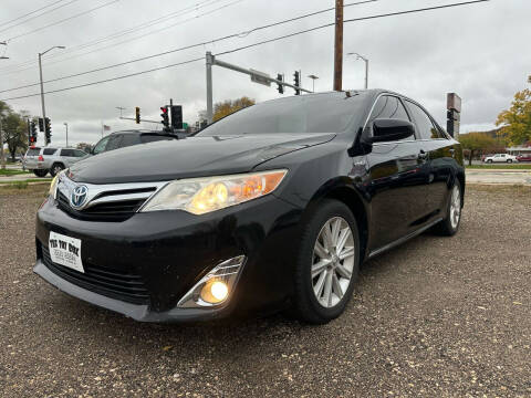 2014 Toyota Camry Hybrid for sale at Toy Box Auto Sales LLC in La Crosse WI
