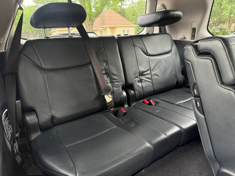2011 Lexus LX 570