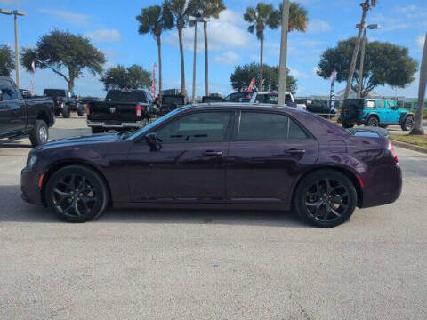 2021 Chrysler 300 Touring