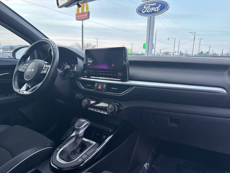 2024 Kia Forte GT-Line