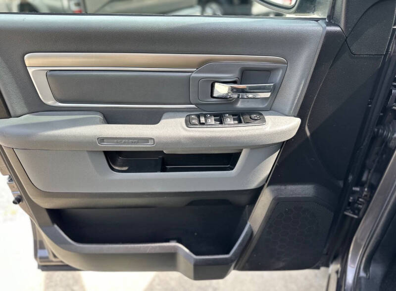 2016 RAM 1500 Big Horn