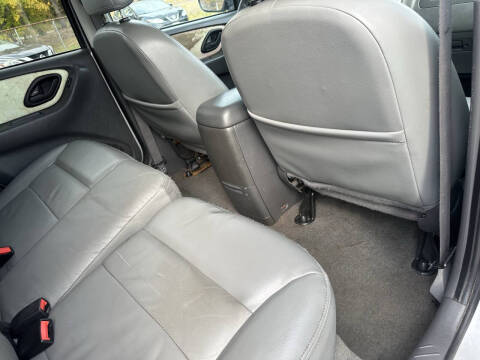 2005 Ford Escape HEV