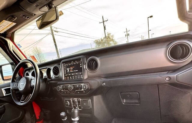 2022 Jeep Gladiator Sport