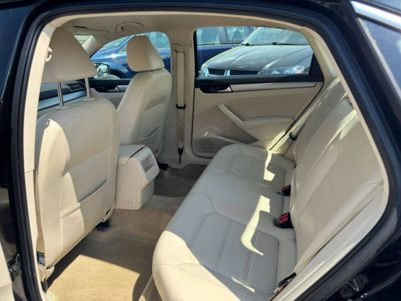 2015 Volkswagen Passat 1.8T Limited Edition