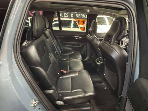 2020 Volvo XC90 T5 Momentum