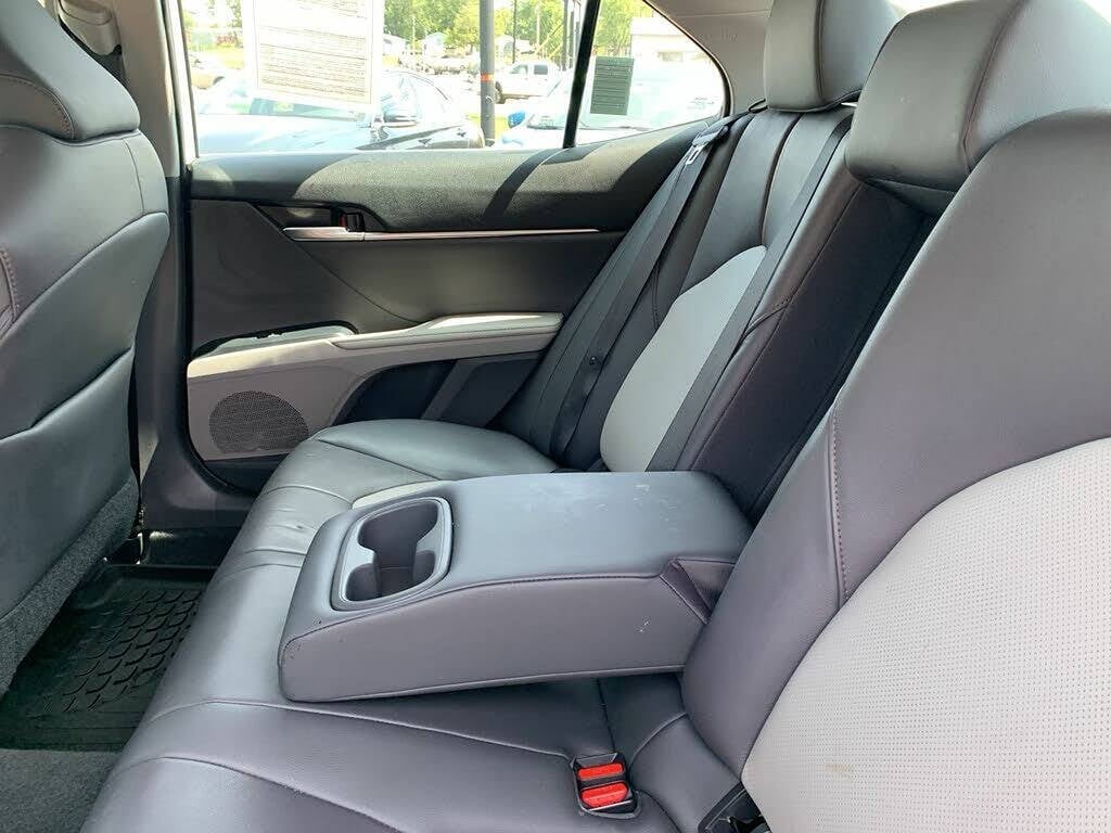 2020 Toyota Camry Hybrid for sale at MAYA WHOLESALE INC in Addison, IL