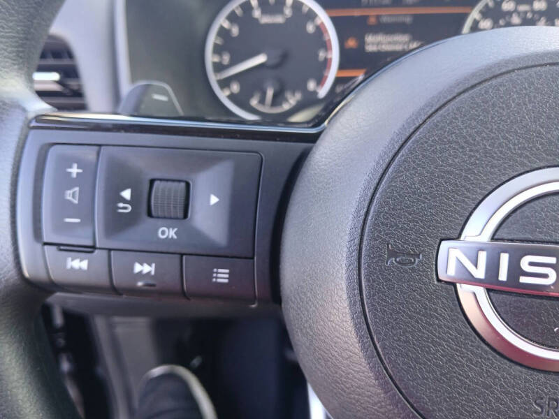 2022 Nissan Rogue SV