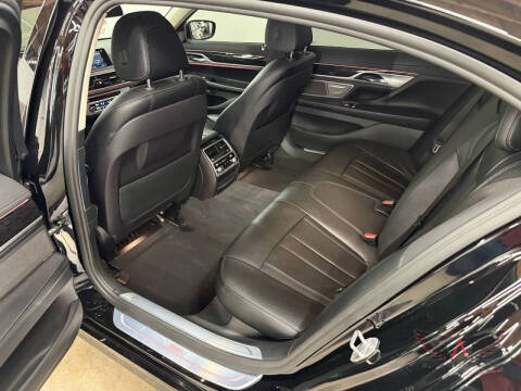 2018 BMW 7 Series 740i