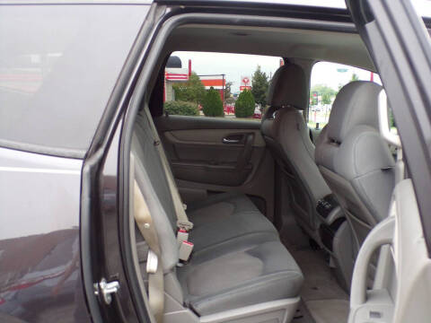 2017 Chevrolet Traverse LS