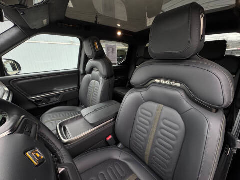 2024 Rivian R1T Adventure