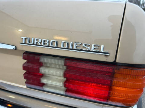 1984 Mercedes-Benz 300-Class 300 SD