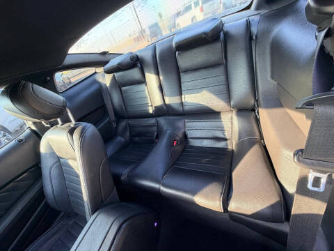 2012 Ford Mustang V6