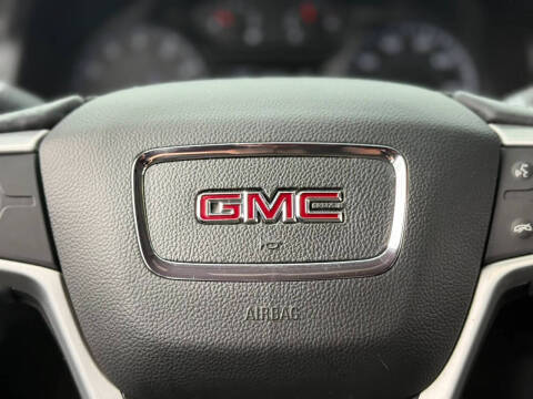 2017 GMC Acadia SLE-2