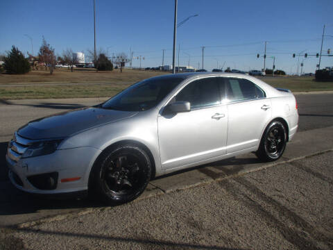 2010 Ford Fusion for sale at BUZZZ MOTORS in Moore OK