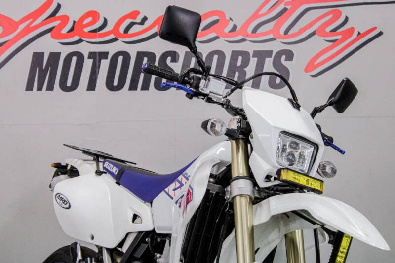 2023 Suzuki DR-Z400SM