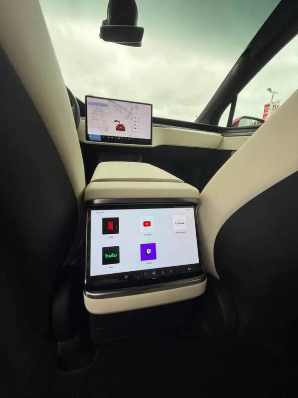 2026 Tesla Model X Plaid