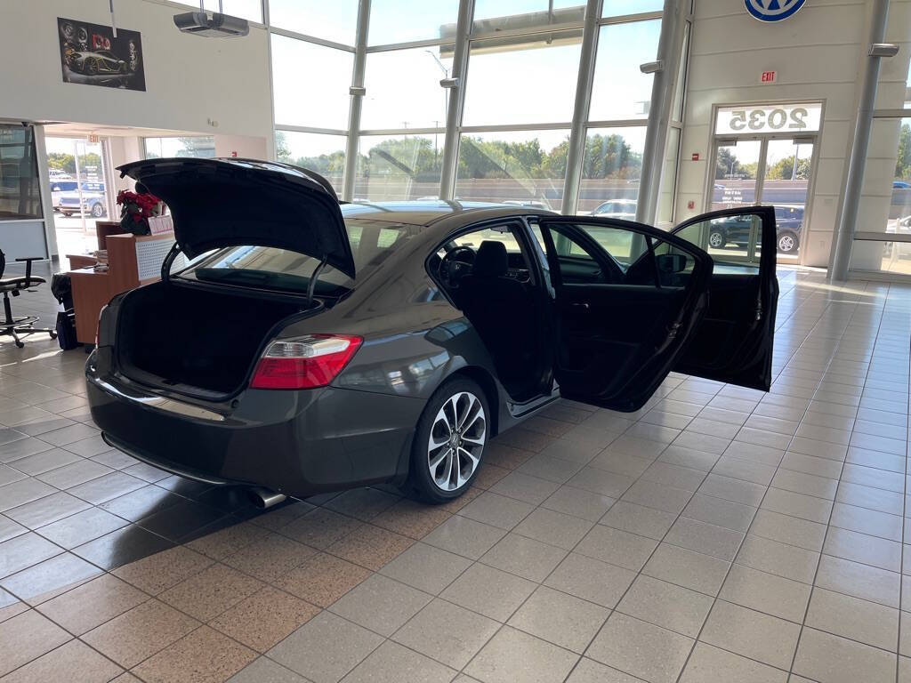 2015 Honda Accord for sale at Auto Haus Imports in Grand Prairie, TX